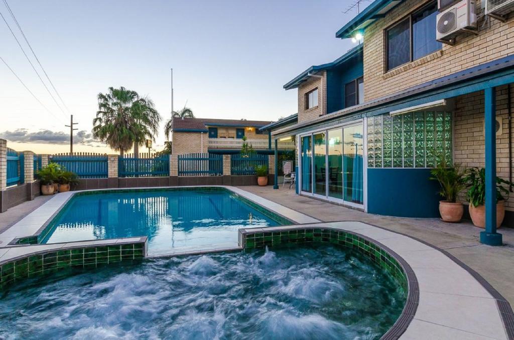 Gladstone Palms Motor Inn Esterno foto