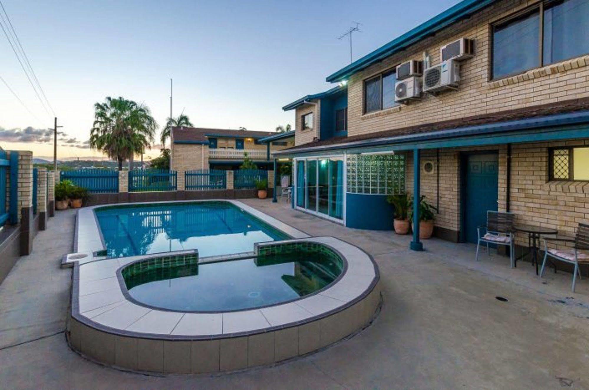 Gladstone Palms Motor Inn Esterno foto